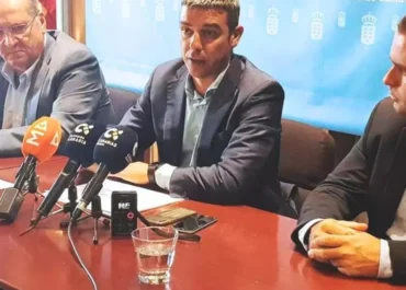 CANARIAS AHORA: Crisis de liderazgo en la patronal platanera: Domingo Martín renuncia a la reelección tras cuestionarse su gestión