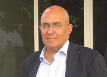 CLEMENTE GONZÁLEZ:ESTE JUEVES 5, HEMOS HABLADO CON JAVIER GUTIERREZ TAÑO, EXDIRECTOR GRAL.DE AGRICULTURA. POCOS COMO EL, POR SU PROFESION EN EL BANCO, POR SU EJERCICIO POLÍTICO, Y COMO AGRICULTOR, CONOCEN EL SECTOR PLATANERO. FUE EL IMPULSOR DEL DECRETO PARA REGULAR LA PRODUCCIÓN, COMERCIALIZACIÓN Y AYUDA POSEI DEL PLÁTANO DE CANARIAS.
