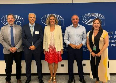 NUEVA CANARIAS CON EL SECTOR AGRARIO, Participación de Fermín Delgado en el Parlamento europeo  en una audiencia pública de la Comisión de desarrollo regional  sobre las RUP y el nuevo Marco Financiero Plurianual 2028-2034. Participación conjunta con el Presidente de  Azores y un responsable de Eurodom, entidad que defiende los intereses de las RUP francesas.   También nos reunirnos con Monica Hencsey  para tratar justamente de la situación y demandas de las RUP ante las nuevas prioridades de la UE y el nuevo marco financiero plurianual post 2027. Monica Hencsey es la Directora de la Dirección de Política Regional de la Comisión Europea, responsable de la Unidad  RUP de la Comisión  Europea.