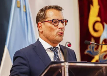 CANARIASAHORA: El alcalde de Los Realejos inicia una ‘caza de brujas’ en busca de quién filtró que se sirvió Ribera del Duero en la celebración de los 70 años del municipio