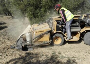 AGROINFORMACIÓN: Cuanto más críticas recibe, más propuestas propone: La CE duplicará del 3 al 6% las ayudas de la PAC para el relevo generacional en el campo