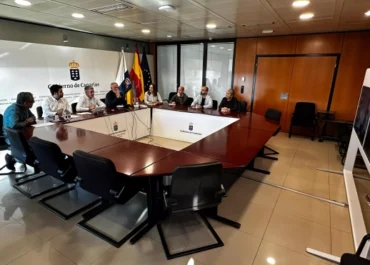 ATLÁNTICO HOY: Nuevos datos de la filoxera en Canarias: tres positivos en suelo y raíces libres de plaga. Un reciente encuentro sirvió para presentar los últimos avances en los trabajos de seguimiento y eliminación de este organismo nocivo.