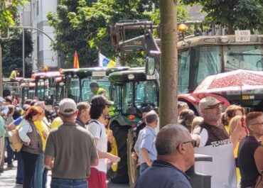 INFONORTE: PALCA convoca movilizaciones los días 29 y 31 de enero en defensa del campo canario Las protestas buscan visibilizar la difícil situación de agricultores y ganaderos canarios ante los cambios en el POSEI, la competencia desleal y la falta de medidas que aseguren el futuro del sector primario.