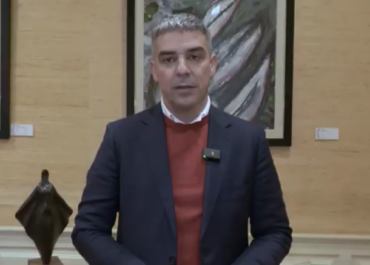 Lucio Hernández, director de Crónica de Campo, dialoga con Narvay Quintero, consejero de Agricultura, Ganadería, Pesca y Soberanía Alimentaria del Gobierno de Canarias. Este primer encuentro aborda temas cruciales como el acuerdo con Mercosur y las políticas agrícolas en Europa, así como la situación de las regiones ultraperiféricas.