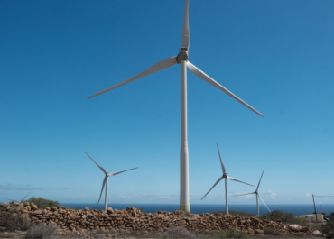 ATLÁNTICO HOY: Los ingenieros agrónomos exigen la protección del suelo agrario ante la tramitación de las ZAR Los ingenieros agrónomos de Canarias han reclamado al Gobierno de Canarias que las Zonas de Aceleración de Renovables (ZAR) que se están acordando con los cabildos no incluyan suelo donde se puede cultivar