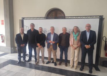 RTVC: REUNIÓN DE ASAGA, COAG, UPA Y PALCA CON EL MINISTRO D. ALGEL VICTOR TORRES, PARA TRATAR LAS AYUDAS DEL POSEI ADICIONAL PENDIENTES DE PAGO AL GOBIERNO DE CANARIAS. NUEVO MARCO FINANCIERO 2028-2034 PARA EL POSEI EN CANARIAS. BARRERA FITOSANITARIA DE CANARIAS Y HERRAMIENTAS FITOSANITARIAS.  RECONSTRUCCIÓN Y MEDIDAS ESPECIFICAS DE LA PALMA MOTIVADAS POR EL VOLCAN TAJOGAITE.