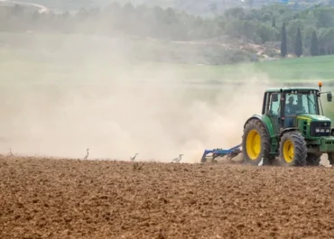 AGROINFORMACIÓN: Bruselas ofrecerá ayudas dentro del marco de la PAC a agricultores y ganaderos antes del verano para asegurar el suministro de fertilizantes