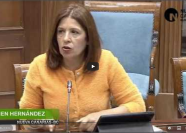 PARLMENTO DE CANARIAS:  TRANSPARENCIA DE LAS AYUDAS A LOS DAMNIFICADOS POR EL VOLCÁN DE LA PALMA. Pregunta de la diputada de Nueva Canarias Carmen Hernández y la respuesta de la Consejera de Administraciones Públicas. En la comisión correspondiente  del viernes 15 de mayo: La pregunta era : si se piensa seguir ocultando la identidad e importe recibido por cada uno de los beneficiarios de las ayudas concedidas por el Volcán de La Palma, a pesar de la Resolución favorable de la Comisionada de Transparencia y Acceso a la Información Pública del 30 de junio de 2025, dirigida a la Sra. consejera de Presidencia, Administraciones Públicas, Justicia y Seguridad.