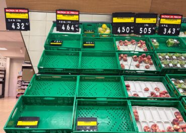 UPA: UPA denuncia prácticas perniciosas de la distribución con la fruta: “No es normal ver lineales vacíos por las tardes
