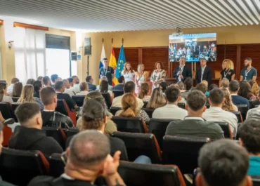 ATLÁNTICO HOY: Las ayudas al relevo generacional en el campo canario alcanzan los 19,9 millones y benefician a 275 jóvenes en tres años El Gobierno asegura que todas las solicitudes que cumplían los requisitos han sido atendidas y anuncia nuevas medidas para facilitar el acceso al suelo, al agua y reducir la burocracia