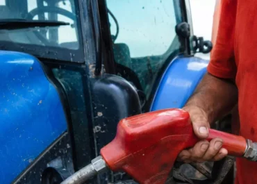 CANARIAS AHORA:  La organización agraria Palca lamenta que solo cinco agricultores pidan en Canarias la devolución del Impuesto sobre Hidrocarburos      La entidad, tras analizar los datos anuales más recientes publicados, advierte que en las Islas solo se presentaron cinco solicitudes de agricultores y ganaderos, la misma cifra que en 2023
