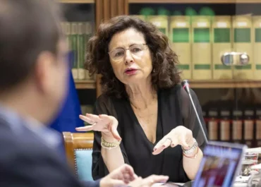 CANARIAS AHORA:  Canarias prorroga tres meses las medidas tributarias por la crisis de Oriente Medio      El decreto afecta solo a los precios de los combustibles para sectores profesionales y determinados productos energéticos