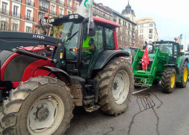 AGROINFORMACION: El Gobierno no convence y el sector agrario mantiene las movilizaciones en toda España al considerar que las medidas son insuficientes