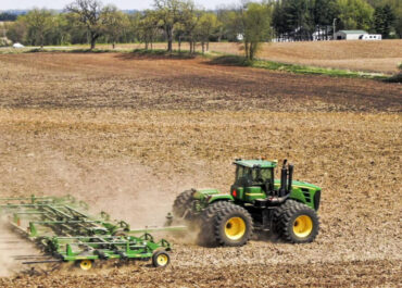 AGROINFORMACIÓN: Defensa institucional de la PAC: «La soberanía alimentaria europea necesita más recursos; los tanques no pueden estar por encima de los tractores»