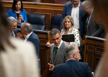EL COFIDENCIAL: Parches para el campo y Sánchez descansando La falta de previsión, la inseguridad y la arbitrariedad en las decisiones políticas ante los problemas sobrevenidos forman parte de las grandes amenazas para el futuro del campo español